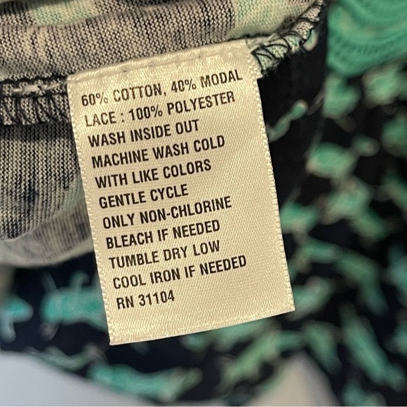 Crown & Ivy Grasshopper Top PXL XL Petite - Picture 9 of 9